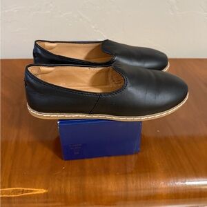 Charix black leather size 39 or 8.5 NWT